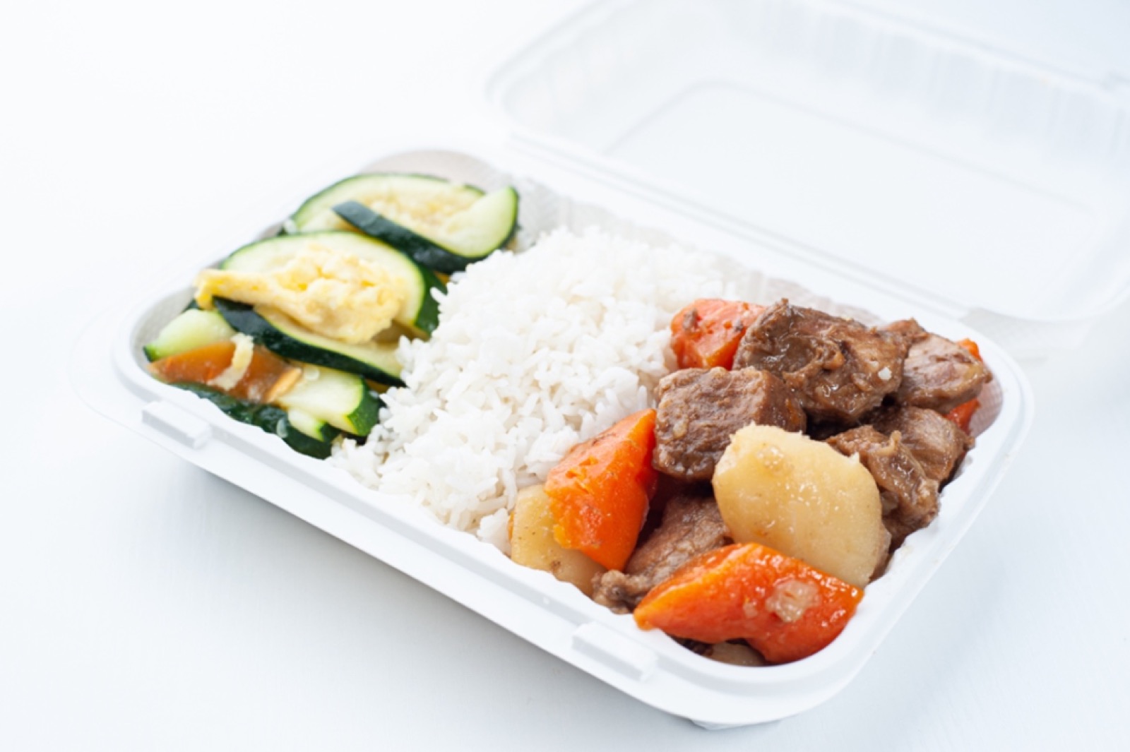 Bento box with braised beef and fresh vegetables from Purity Kitchen