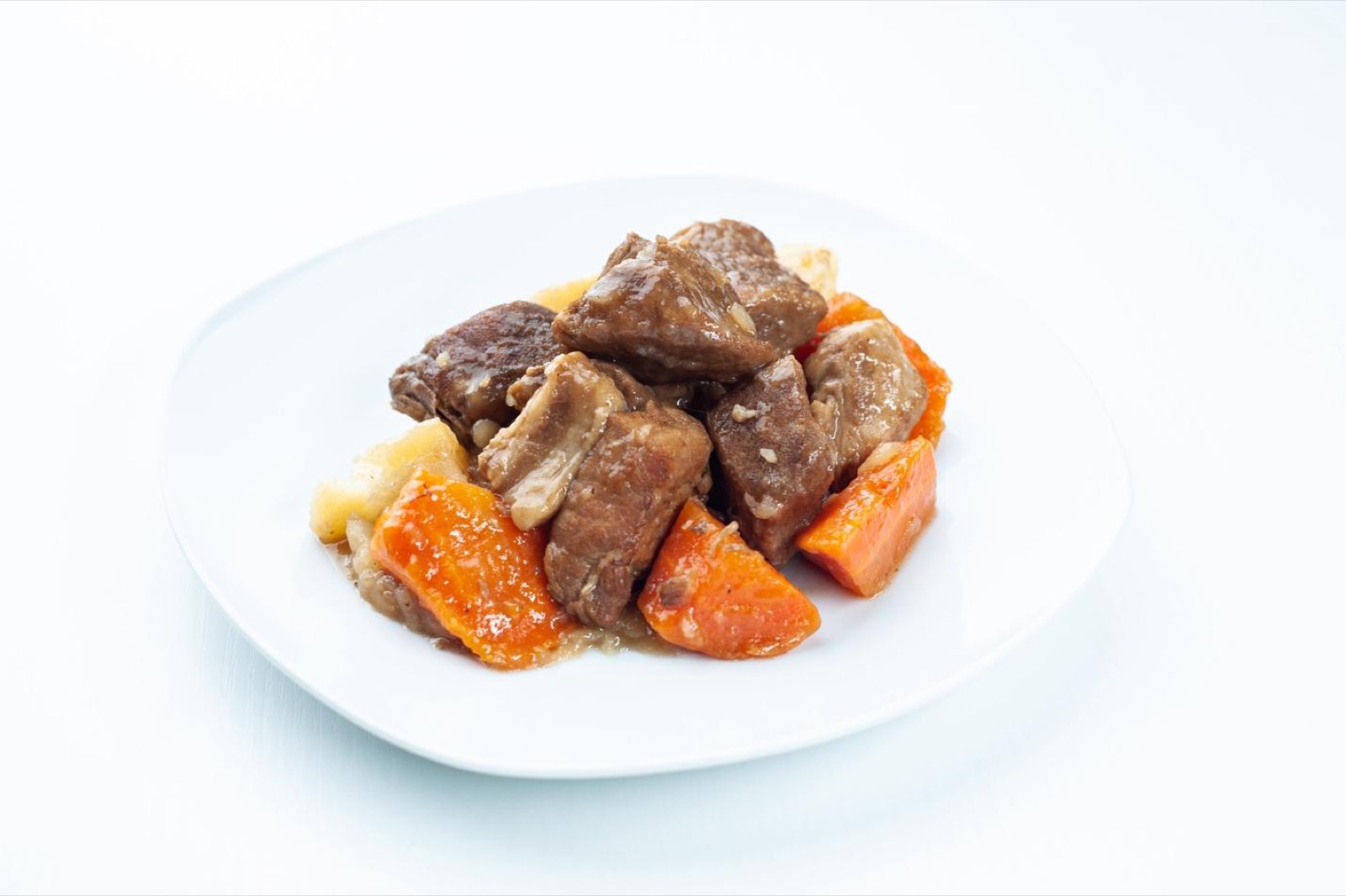 Braised Pork Braised pork with carrots and potatoes